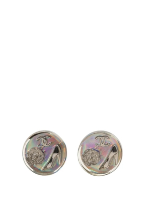 CHANEL Pre-Owned 1997 CC Resin Holographic Camellia Round Clip On Earrings costume earrings - Silver