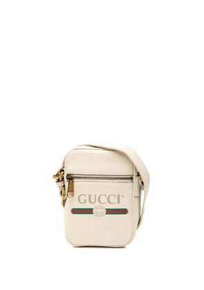 Gucci Pre-Owned 2000-2015 Mini Grained Calfskin Logo crossbody bag - White