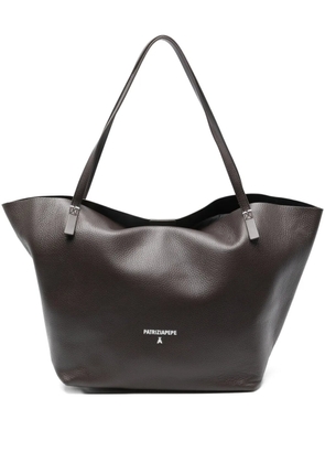 Patrizia Pepe logo-detail shoulder bag - Brown