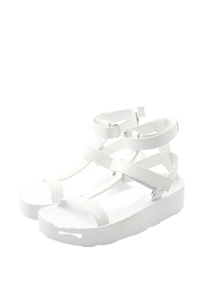 Hermès Pre-Owned 2010s Enid sandals - White
