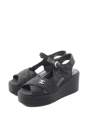 CHANEL Pre-Owned 1986-1988 Mark matelasse sandals - Black