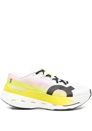 On Running Cloudboom logo-print sneakers - Yellow