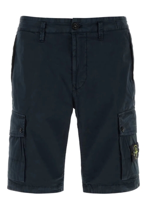 Stone Island logo-patch cargo shorts - Black