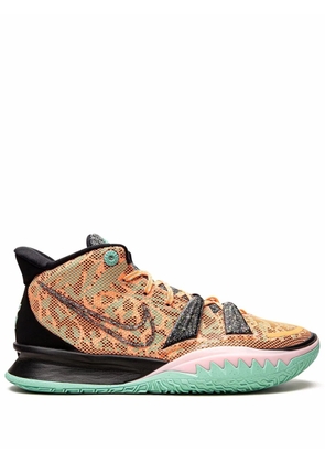 Nike Kyrie 7 'Play for the Future' sneakers - Orange