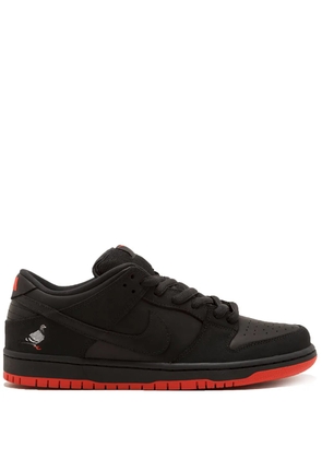 Nike SB Dunk Low TRD QS 'Black Pigeon' sneakers