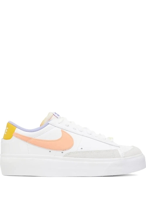 Nike Blazer Low Platform 'Peach Cream Light Thistle' sneakers - White