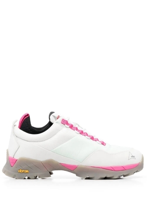 ROA Double Neal Mesh hiking sneakers - White