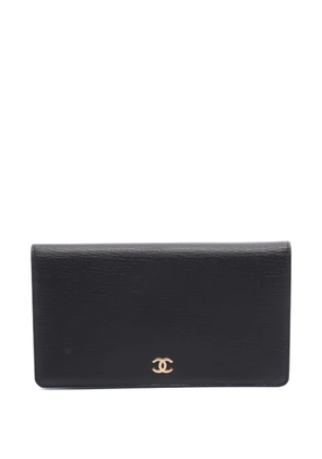 CHANEL Pre-Owned 2000-2002 interlocking-CC leather bi-fold wallet - Black