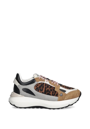 Love Moschino leopard-print sneakers - Brown