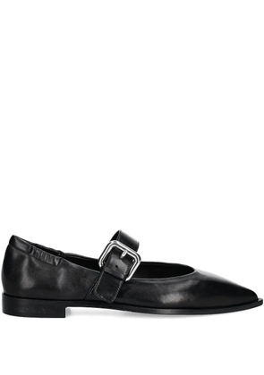 BILLI BI pointed-toe buckle flat pumps - Black