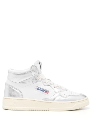 Autry logo-patch lace-up sneakers - White