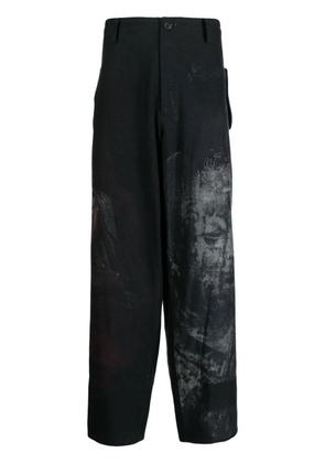 Yohji Yamamoto graphic-print wide-leg trousers - Black