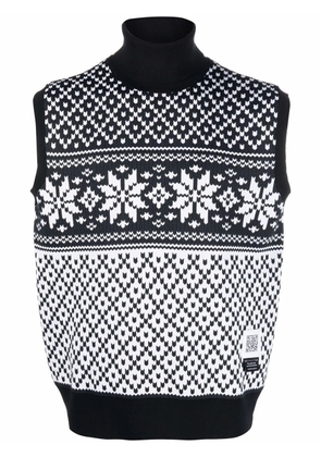 Fumito Ganryu roll-neck sleeveless jumper - White