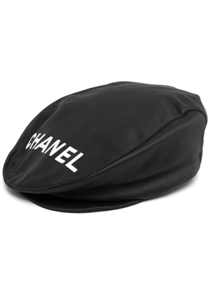 CHANEL Pre-Owned 1990-2000s logo-print casket hat - Black