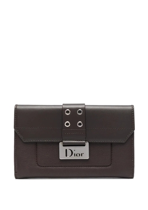Christian Dior Pre-Owned 2000s logo clasp wallet - Brown