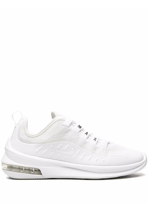 Nike Air Max Axis sneakers - White