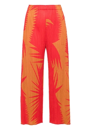 Pleats Please Issey Miyake Piquant cropped trousers - Red