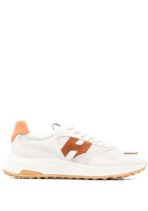 Hogan logo-patch low-top sneakers - Neutrals