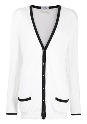 CHANEL Pre-Owned 1996 CC-buttons V-neck cotton cardigan - White