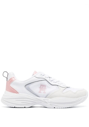 Tommy Hilfiger logo-embellished low-top sneakers - White