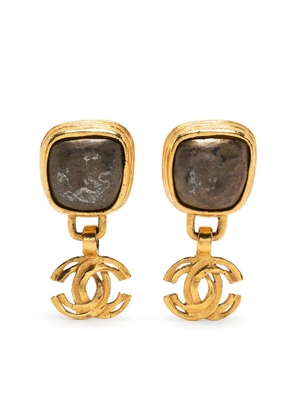 CHANEL Pre-Owned 1997 CC stone-embellished earrings - Gold