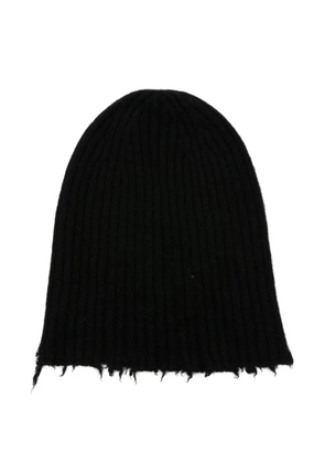 Uma Wang ribbed frayed beanie hat - Black