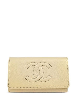CHANEL Pre-Owned 2005 leather key case - Neutrals