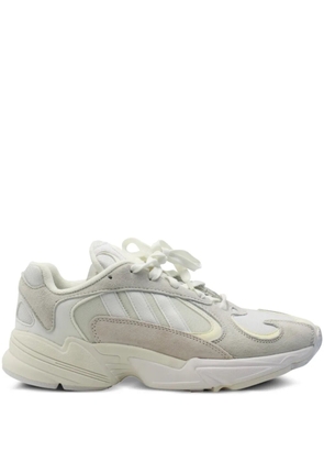 adidas Yung 1 mesh-panelling suede sneakers - White
