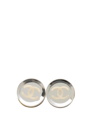 CHANEL Pre-Owned 2005 Resin CC Round Push Back Earrings costume earrings - Silver