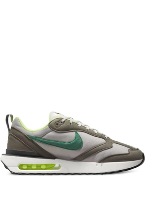 Nike Air Max Dawn 'Olive' sneakers - Green