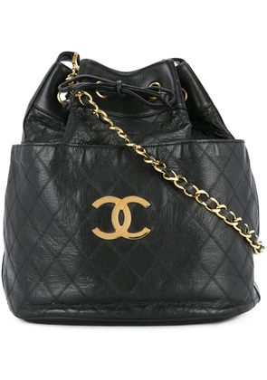 CHANEL Pre-Owned drawstring quilted chain shoulder bag - Black