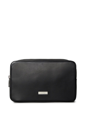 Calvin Klein logo-plaque wash bag - Black