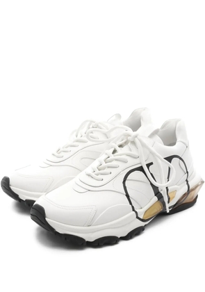 Valentino Garavani Pre-Owned V-logo leather sneakers - White