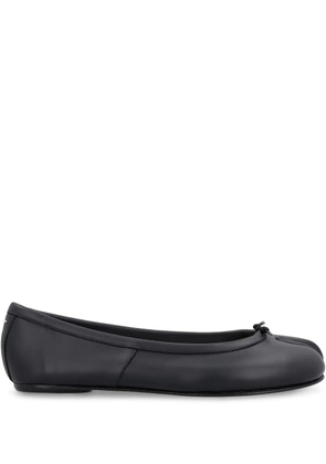 Maison Margiela Tabi leather ballerina shoes - Black