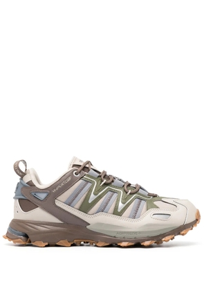 adidas Hyperturf low-top sneakers - Brown