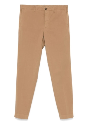 Incotex tapered-leg trousers - Brown