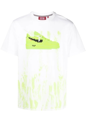 Mostly Heard Rarely Seen 8-Bit dip-dye volt sneaker-print T-shirt - White