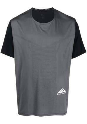 Nike panelled short-sleeve T-shirt . - Grey