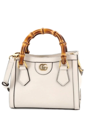 Gucci Pre-Owned Diana NM Bamboo Handle Tote Leather Mini crossbody bag - White