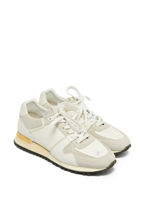 Louis Vuitton Pre-Owned lace-up sneakers - White