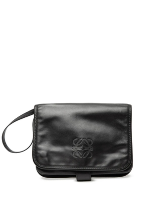 Loewe Pre-Owned 2010-2025 Leather Anagram clutch bag - Black