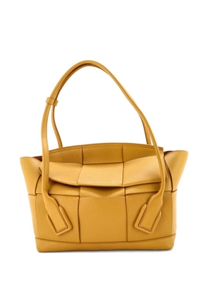 Bottega Veneta Pre-Owned Arco Bag Maxi Intrecciato Leather Medium shoulder bag - Yellow