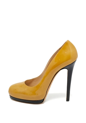 Oscar de la Renta Pre-Owned patent-leather platform pumps - Yellow