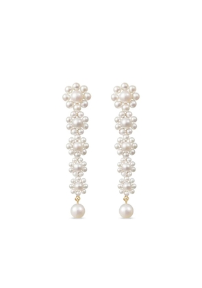 Sophie Bille Brahe 18K yellow gold Marguerite Fleur freshwater pearl earrings