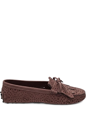 Tod's laser cut bow loafers - Brown