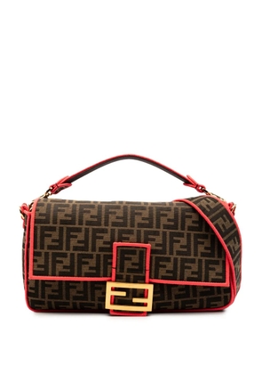 Fendi Pre-Owned 2000-2025 Large Zucca Canvas Baguette satchel - Brown