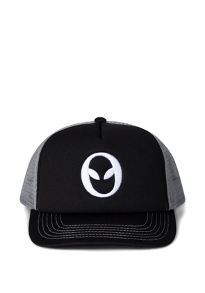 NO PROBLEMO Alien-O trucker cap - Black