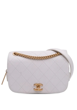CHANEL Pre-Owned 2019 CC Quilted Caviar Turnlock Full Flap crossbody bag - White