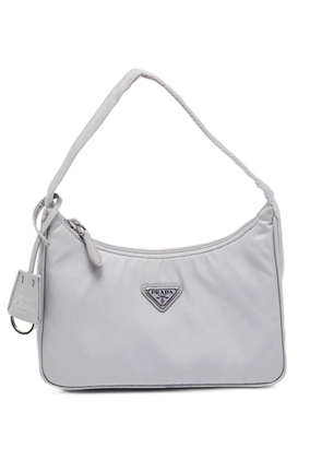 Prada Pre-Owned 2000s logo-plaque shoulder bag - Grey