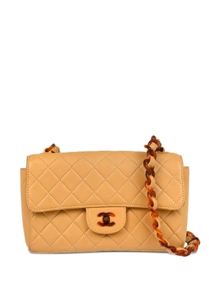 CHANEL Pre-Owned 1997 quilted lambskin shoulder bag - Neutrals
